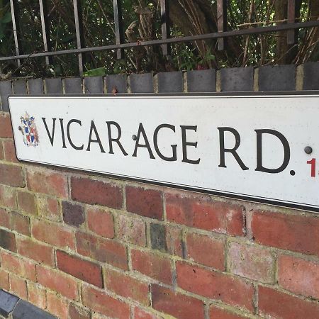 Vicarage Lodge Birmingham Bagian luar foto