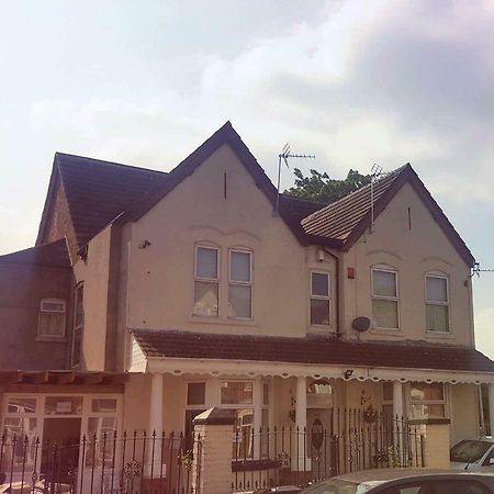 Vicarage Lodge Birmingham Bagian luar foto